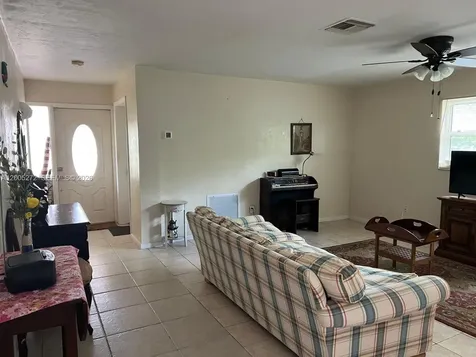 1066 Highlands Drive Naples FL 34103