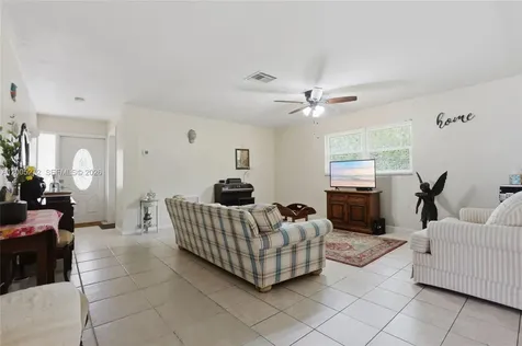 1066 Highlands Drive Naples FL 34103