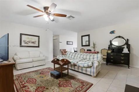 1066 Highlands Drive Naples FL 34103