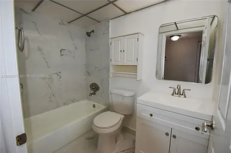 9955 N Belfort Circle Tamarac FL 33321
