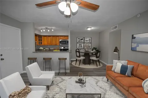 9955 N Belfort Circle Tamarac FL 33321