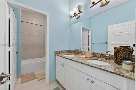 19278 NE 6th Avenue Miami FL 33179
