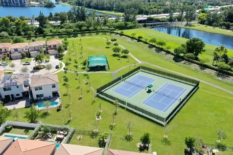 19278 NE 6th Avenue Miami FL 33179