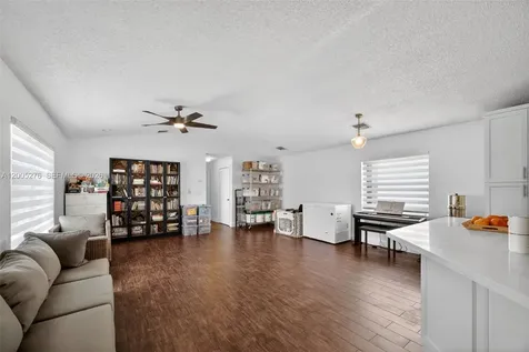 685 SW 198th Terrace Pembroke Pines FL 33029