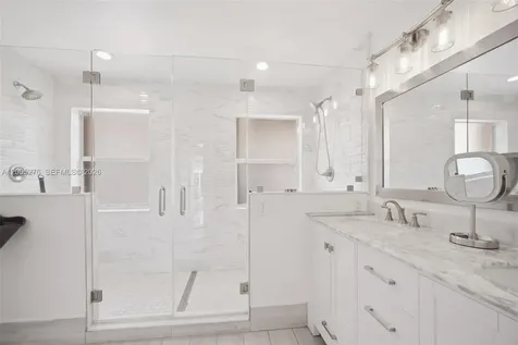 685 SW 198th Terrace Pembroke Pines FL 33029