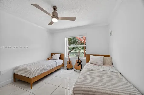 685 SW 198th Terrace Pembroke Pines FL 33029