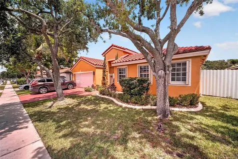 685 SW 198th Terrace Pembroke Pines FL 33029