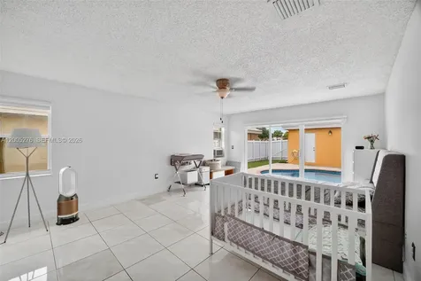 685 SW 198th Terrace Pembroke Pines FL 33029