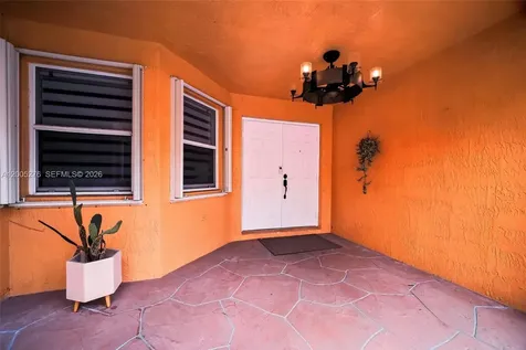 685 SW 198th Terrace Pembroke Pines FL 33029