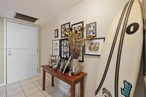 2555 Collins Avenue Miami Beach FL 33140