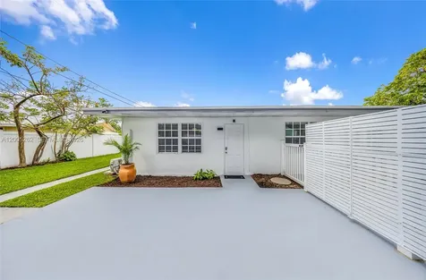 1320 NE 27th Avenue Pompano Beach FL 33062