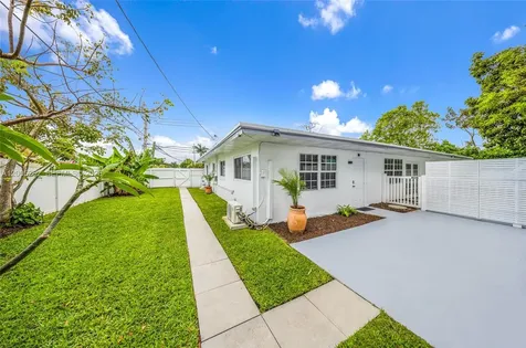 1320 NE 27th Avenue Pompano Beach FL 33062