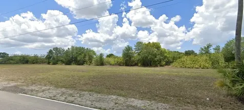 1702 NE 10th Place Cape Coral FL 33909