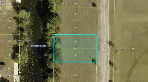 1702 NE 10th Place Cape Coral FL 33909