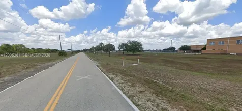 1702 NE 10th Place Cape Coral FL 33909
