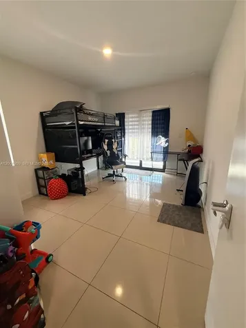 102 NW 10th Place Florida City FL 33034