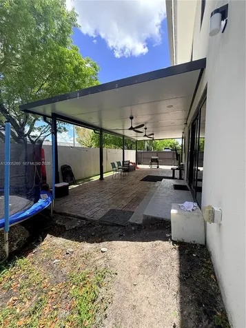 102 NW 10th Place Florida City FL 33034