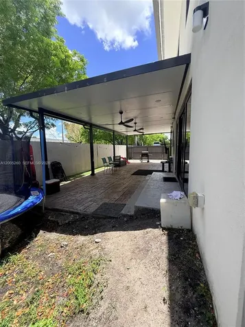 102 NW 10th Place Florida City FL 33034
