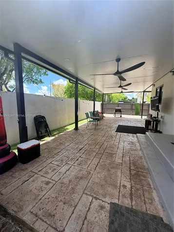 102 NW 10th Place Florida City FL 33034