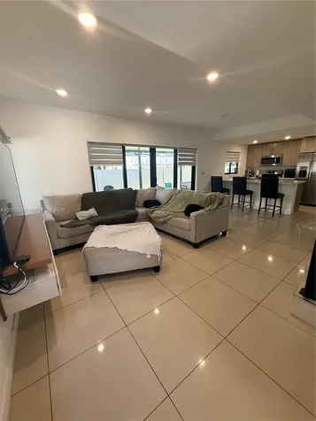 102 NW 10th Place Florida City FL 33034