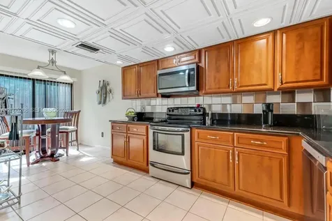 4155 SW 85th Avenue Davie FL 33328