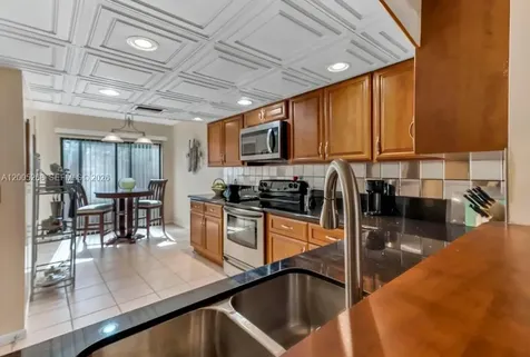 4155 SW 85th Avenue Davie FL 33328