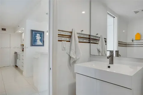 6917 Collins Avenue Miami Beach FL 33141