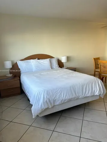 100 Lincoln Road Miami Beach FL 33139