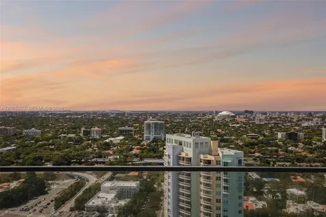 175 SE 25 Road Miami FL 33129