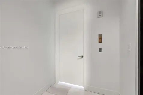 175 SE 25 Road Miami FL 33129