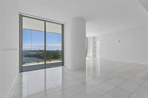 175 SE 25 Road Miami FL 33129