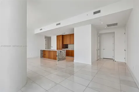 175 SE 25 Road Miami FL 33129
