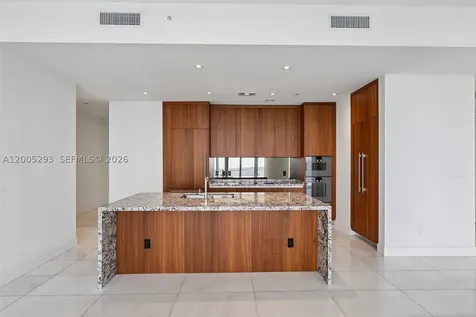 175 SE 25 Road Miami FL 33129