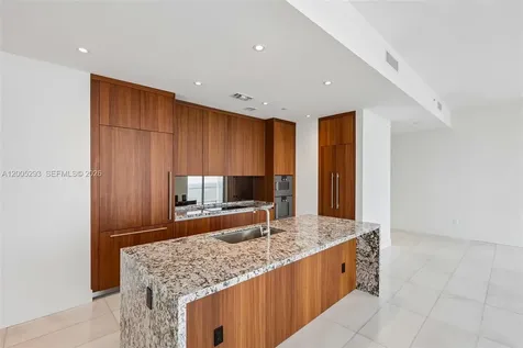 175 SE 25 Road Miami FL 33129