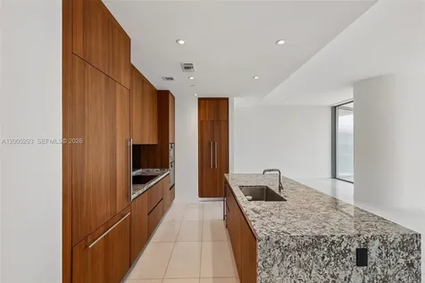175 SE 25 Road Miami FL 33129