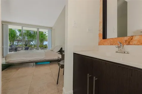 1500 Bay Road Miami Beach FL 33139