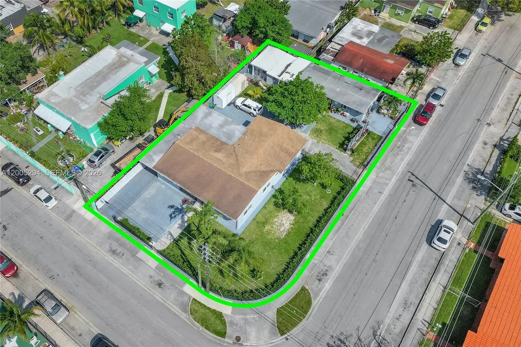 2101 NW 26th Street Miami FL 33142
