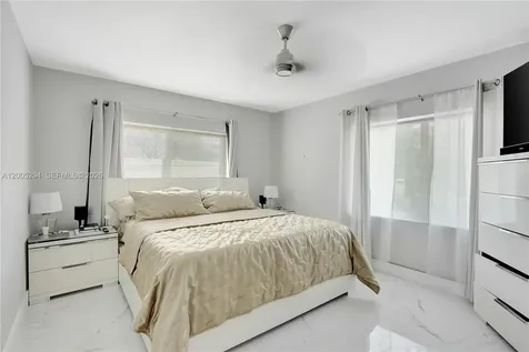 2101 NW 26th Street Miami FL 33142