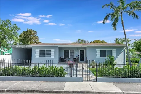 2101 NW 26th Street Miami FL 33142
