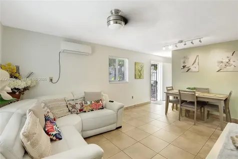 2101 NW 26th Street Miami FL 33142