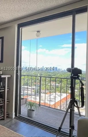 2625 Collins Avenue Miami Beach FL 33140