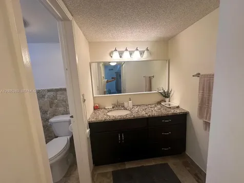 2625 Collins Avenue Miami Beach FL 33140