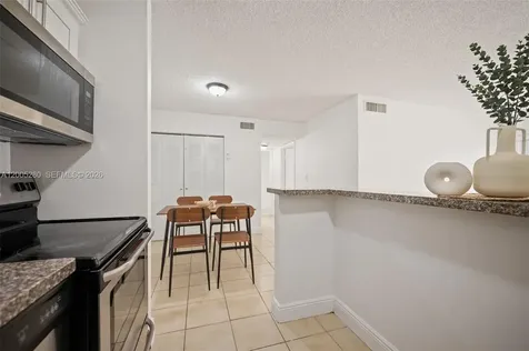 7195 NW 179th Street Hialeah FL 33015