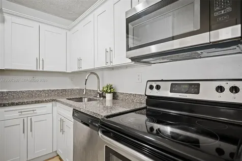 7195 NW 179th Street Hialeah FL 33015