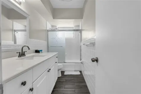 10006 E Bay Harbor Drive Bay Harbor Islands FL 33154