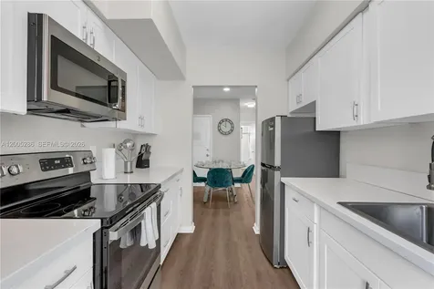 10006 E Bay Harbor Drive Bay Harbor Islands FL 33154