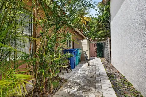 5861 NW 109th Court Doral FL 33178