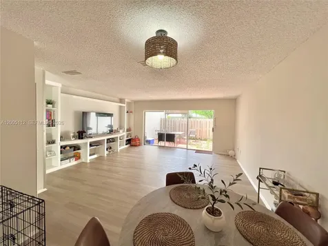 8114 SW 81st Terrace Miami FL 33143