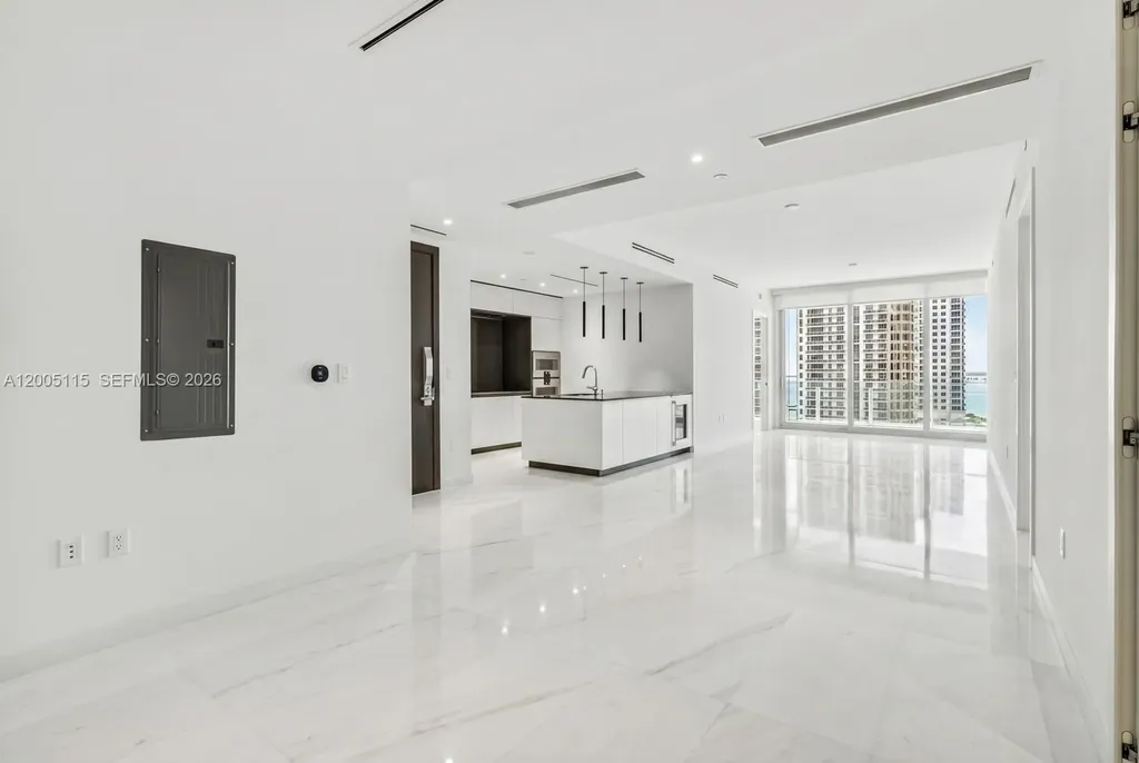 300 Biscayne Boulevard Way Miami FL 33131