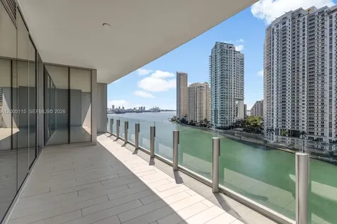 300 Biscayne Boulevard Way Miami FL 33131